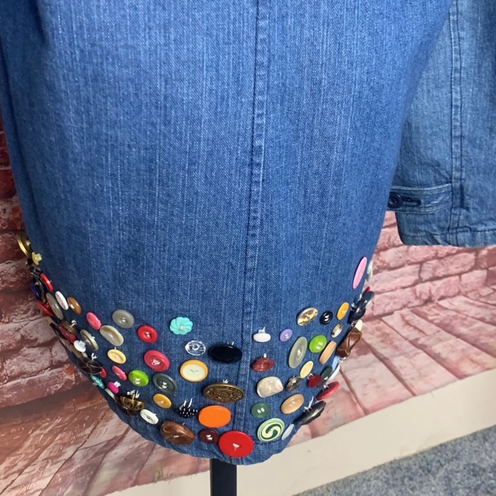 Basic Editions Blue Chambray Upcycled Vintage But… - image 8